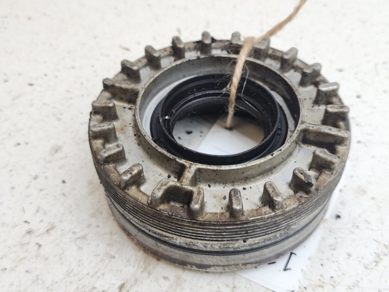 Крышка подшипника дифференциала АКПП Subaru Tribeca YA5 EJ30D (б/у)