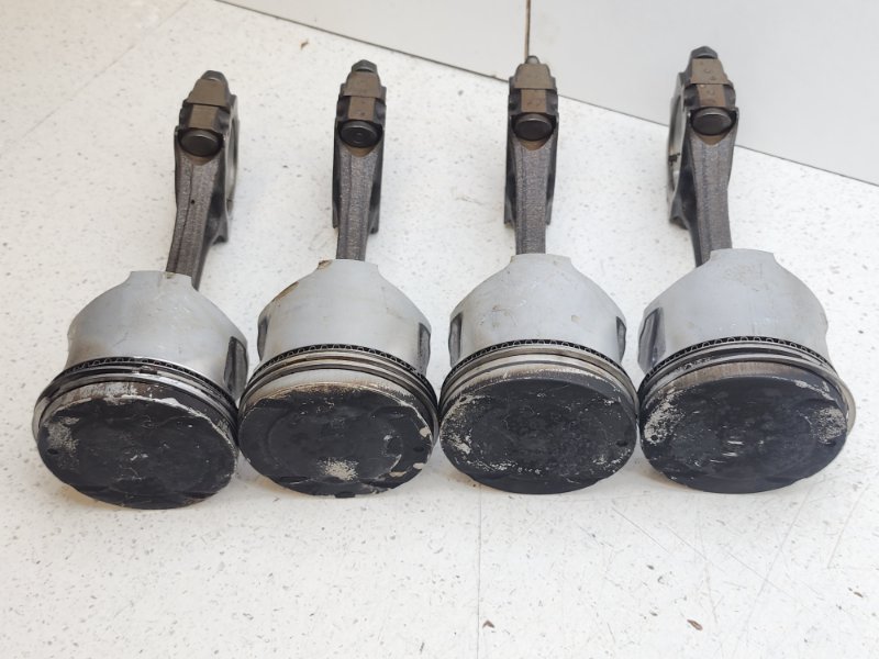 Поршень с шатуном Mazda Demio DW3W B3 (б/у)