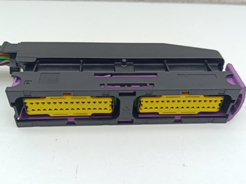 Разъем Citroen C4 LC EW10A (б/у)