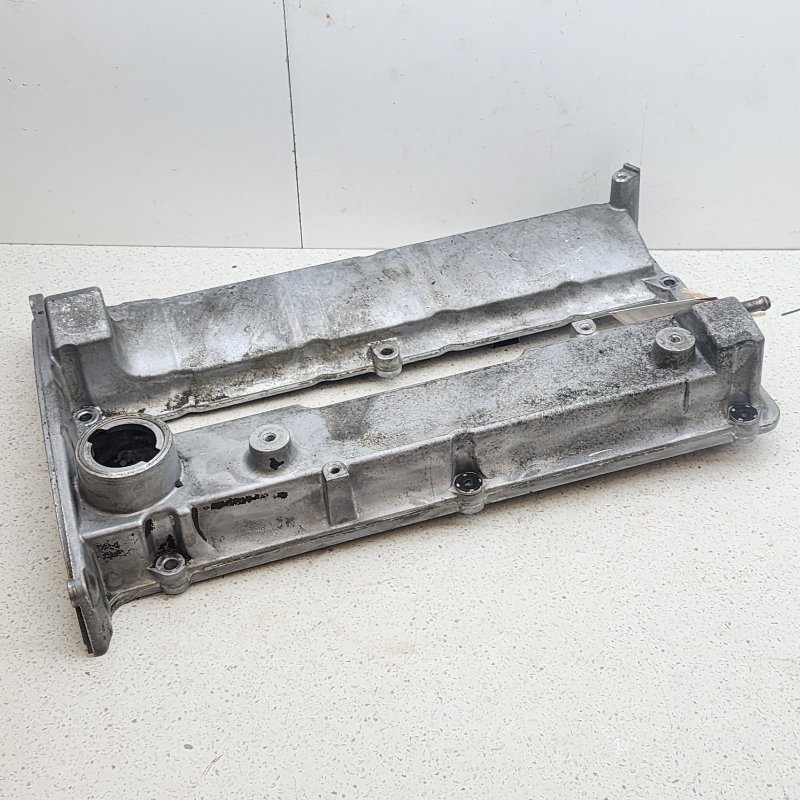 Крышка головки блока цилиндров Mitsubishi Chariot Grandis N84W 4G64 (б/у)