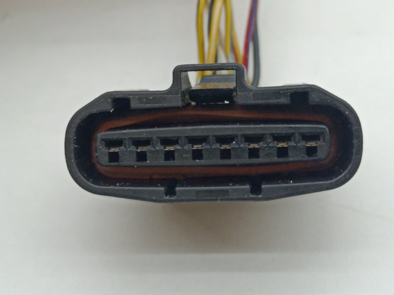 Разъем Mitsubishi Montero V23C 6G72 (б/у)