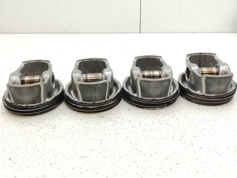 Поршень Hyundai Tucson LM G4NA (б/у)