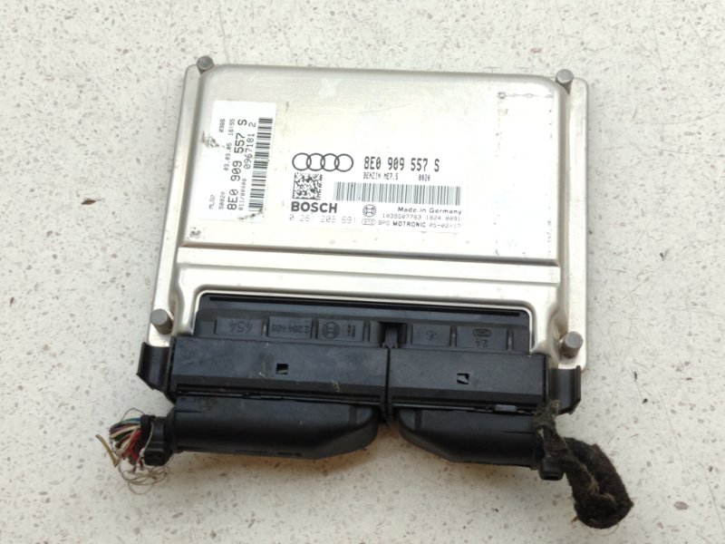 Блок управления EFI Audi A4 8EC ALT (б/у)