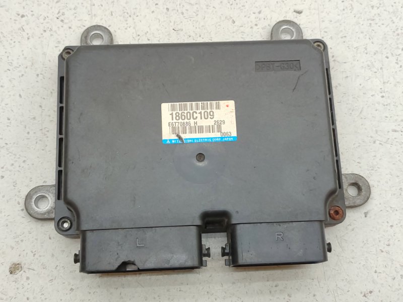 Блок управления EFI Mitsubishi Delica D:5 CV5W 4B12 (б/у)