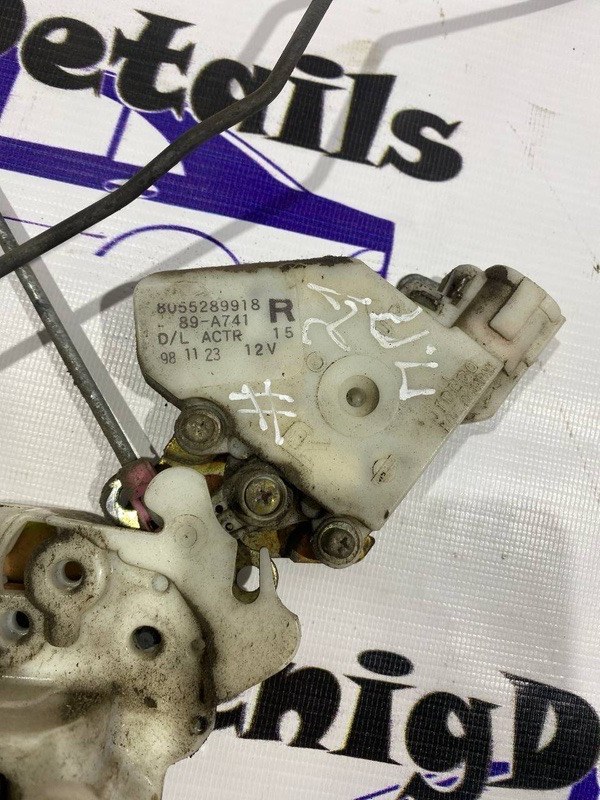 Замок двери передний правый Almera 1996 N15 GA16 1.6