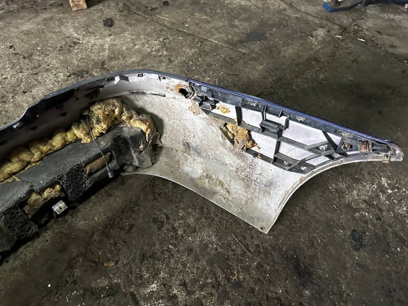 Бампер задний Opel vectra b 1.8 115 л.с. X18Xe