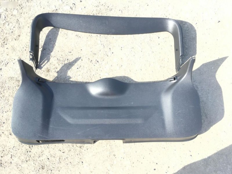 Обшивка двери багажника задняя NISSAN QASHQAI J11E MR20DD 909014EA0A контрактная