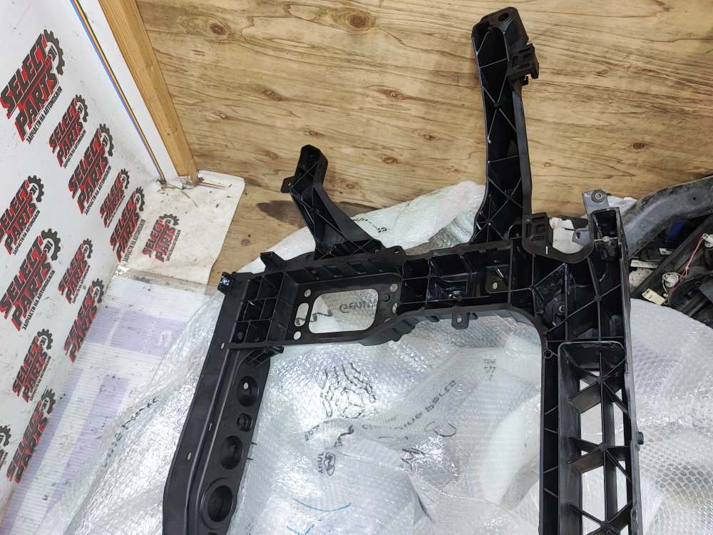 Телевизор передний Santa Fe 2019 TM D4HA