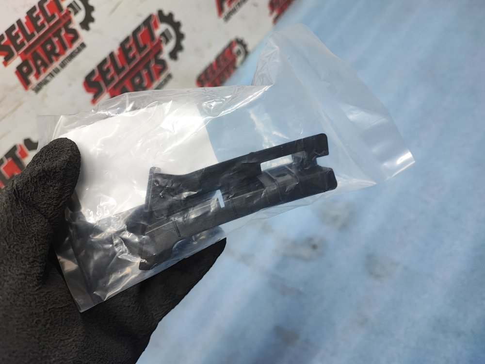 Кронштейн задний HYUNDAI Polisade 2020 KMH 86625S8000 новая