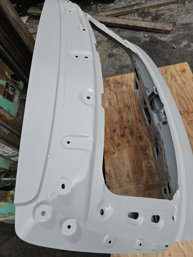 Дверь багажника задняя Monjaro 2021 KX11