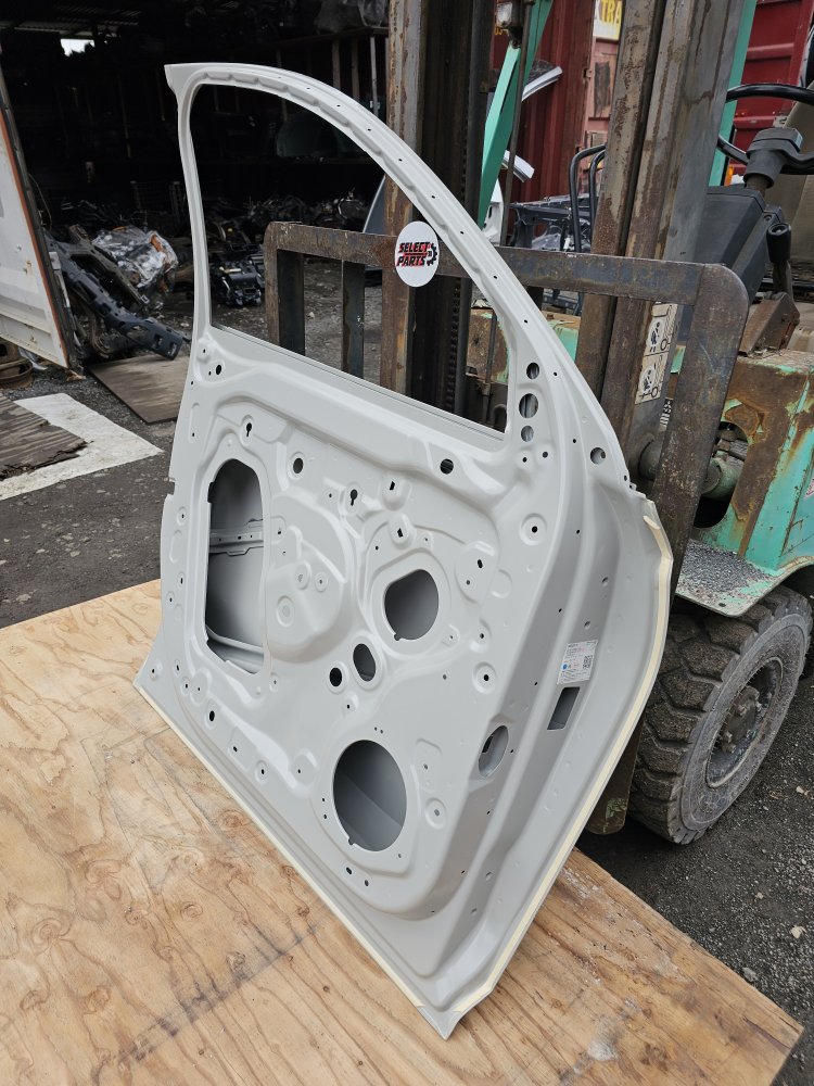 Дверь боковая передняя левая Monjaro 2021 KX11