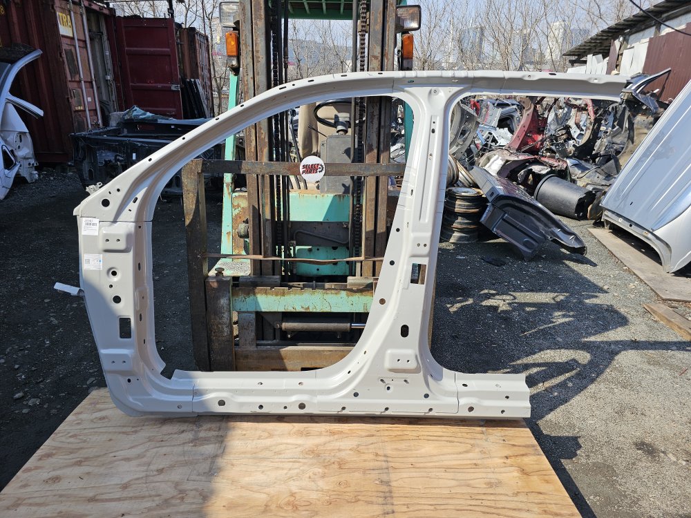 Четверть кузова левый Geely Monjaro 2021 KX11 5027141700C15 новая