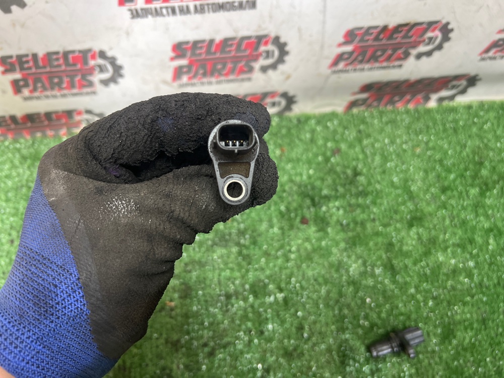 Датчик положения распредвала RX450H GYL15 2GR-FXE