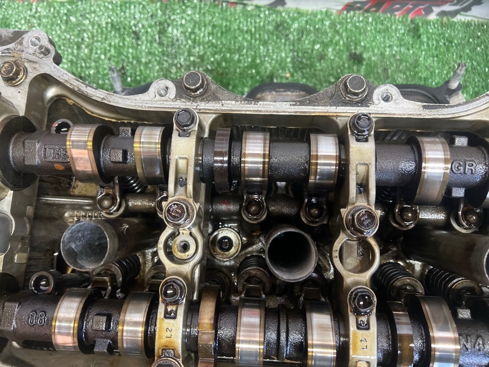 Головка блока цилиндров левая HIGHLANDER GSU45 2GR-FE