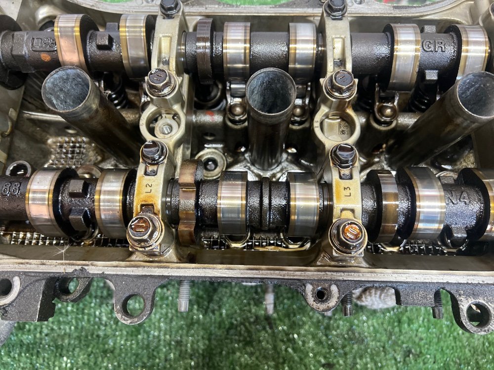 Головка блока цилиндров левая HIGHLANDER GSU45 2GR-FE
