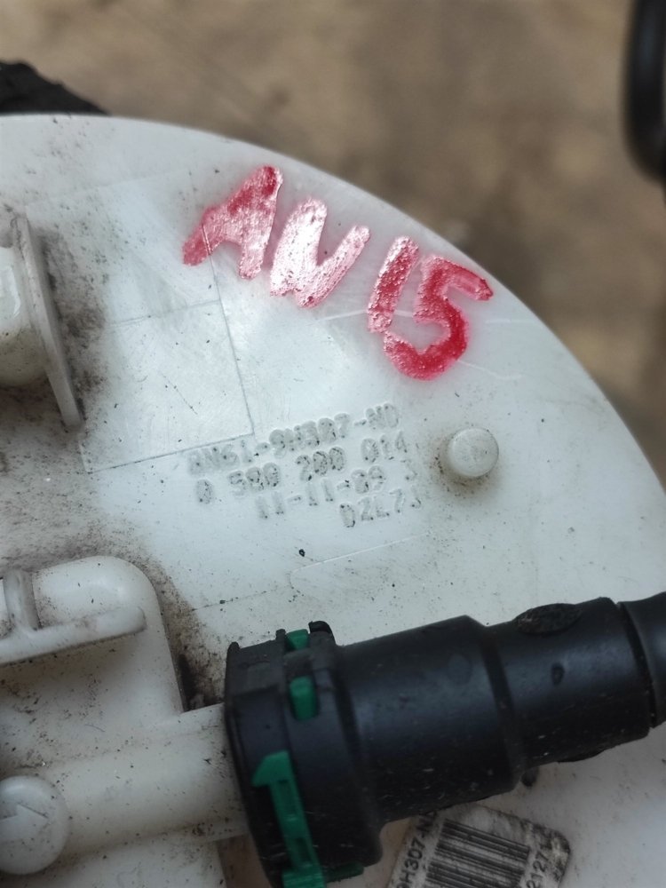 Топливный насос MAZDA AXELA BLEFW LF-VDS