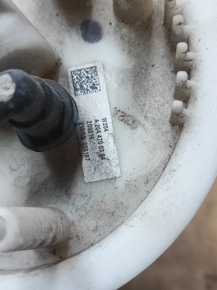 Топливный насос C 200 2009 204.241 A271 Топливный насос C 200 2009 204.241 A271