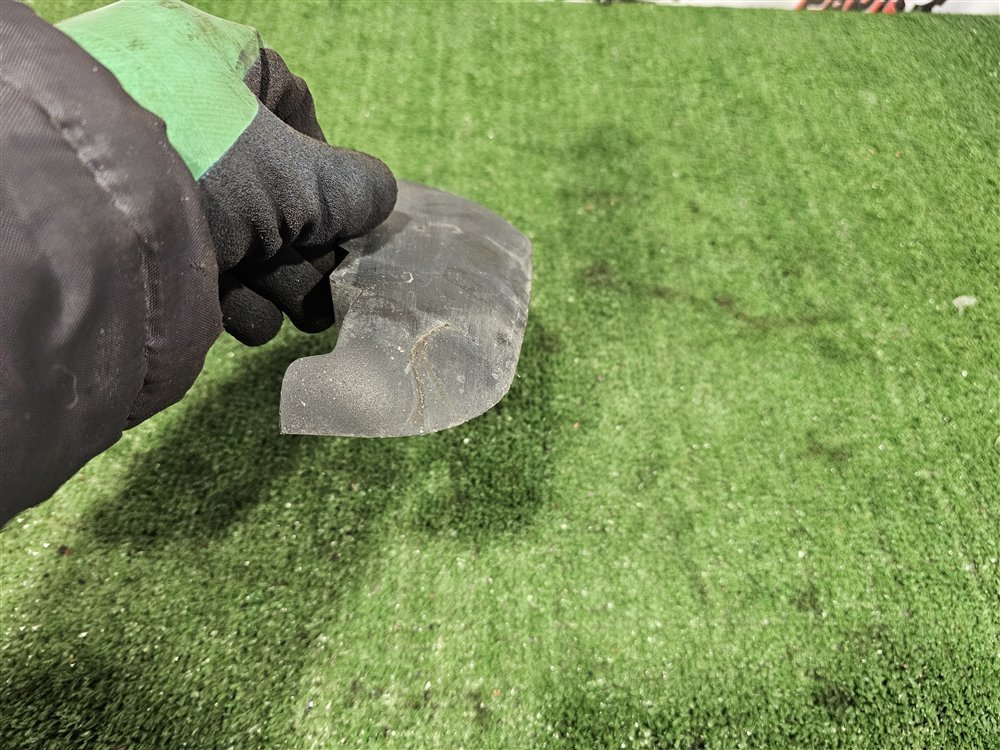 Брызговик передний правый Highlander 2011 GSU45 2GR-FE