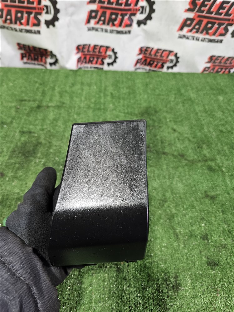 Накладка на крыло передняя правая Highlander 2011 GSU45 2GR-FE