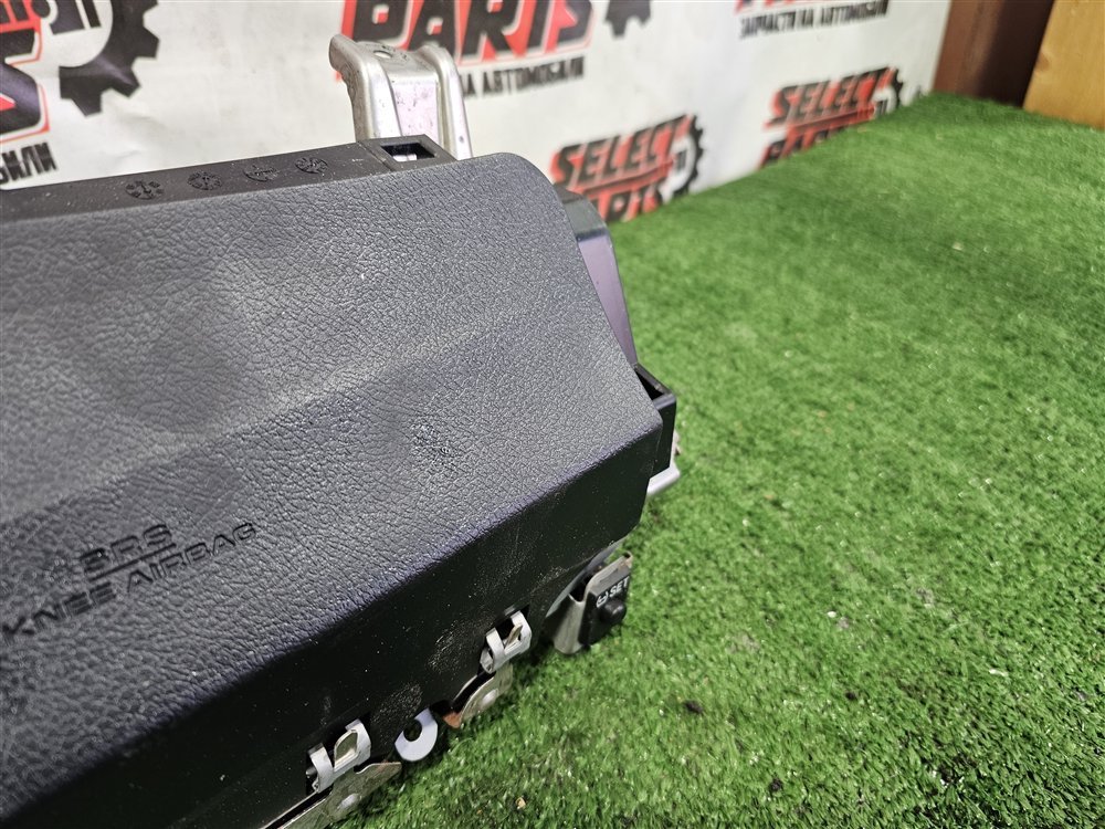 Airbag коленный передний левый Highlander 2011 GSU45 2GR-FE