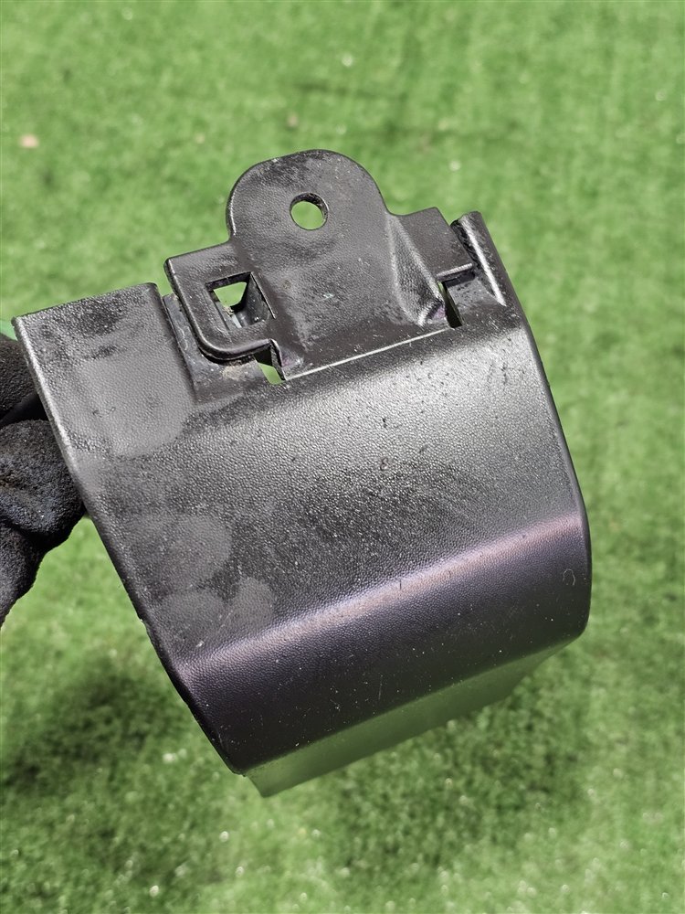 Накладка на крыло передняя левая Highlander 2011 GSU45 2GR-FE