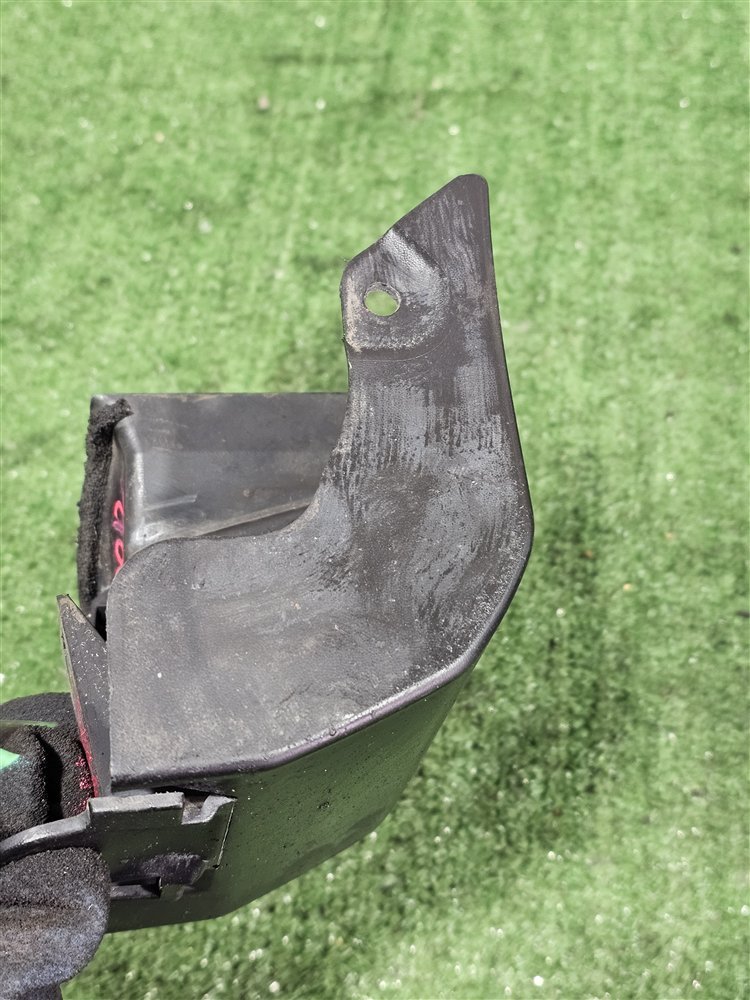 Накладка на крыло передняя левая Highlander 2011 GSU45 2GR-FE