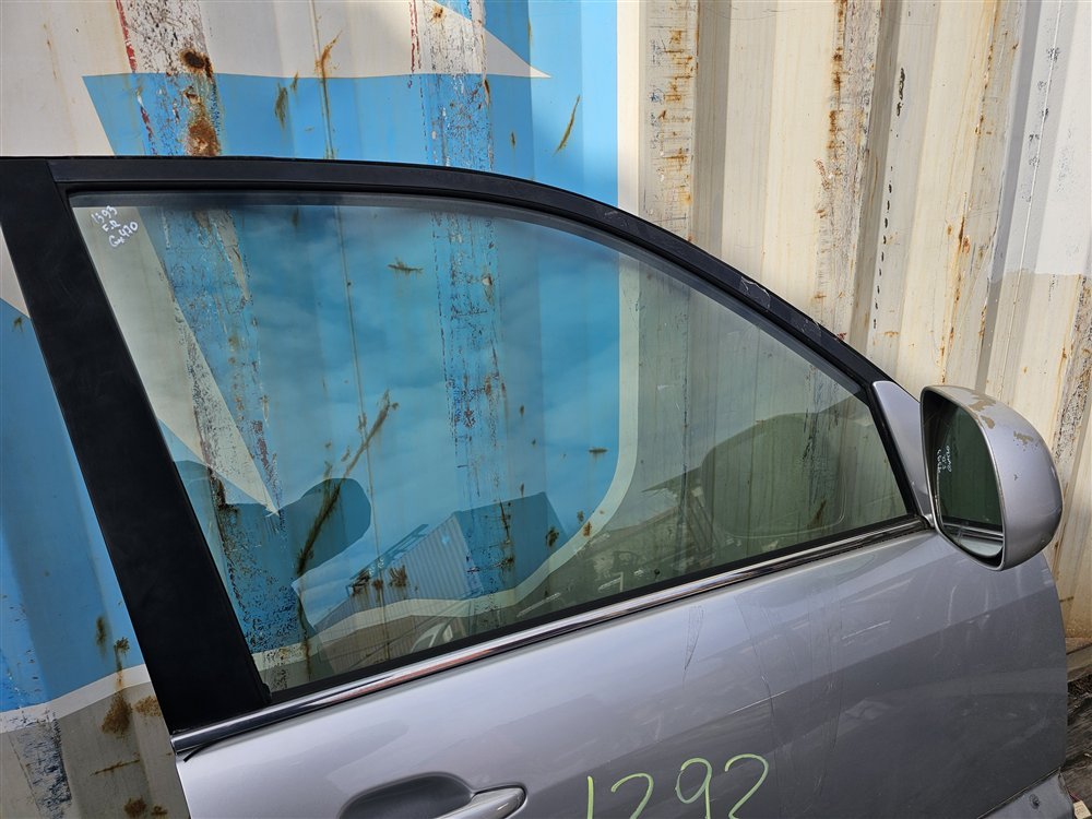 Запчасть стекло двери переднее правое Lexus GX470 2006 UZJ120 2UZ-FE 6810160351 контрактная Стекло двери переднее правое Lexus GX470 2006 UZJ120 2UZ-FE 6810160351 контрактная