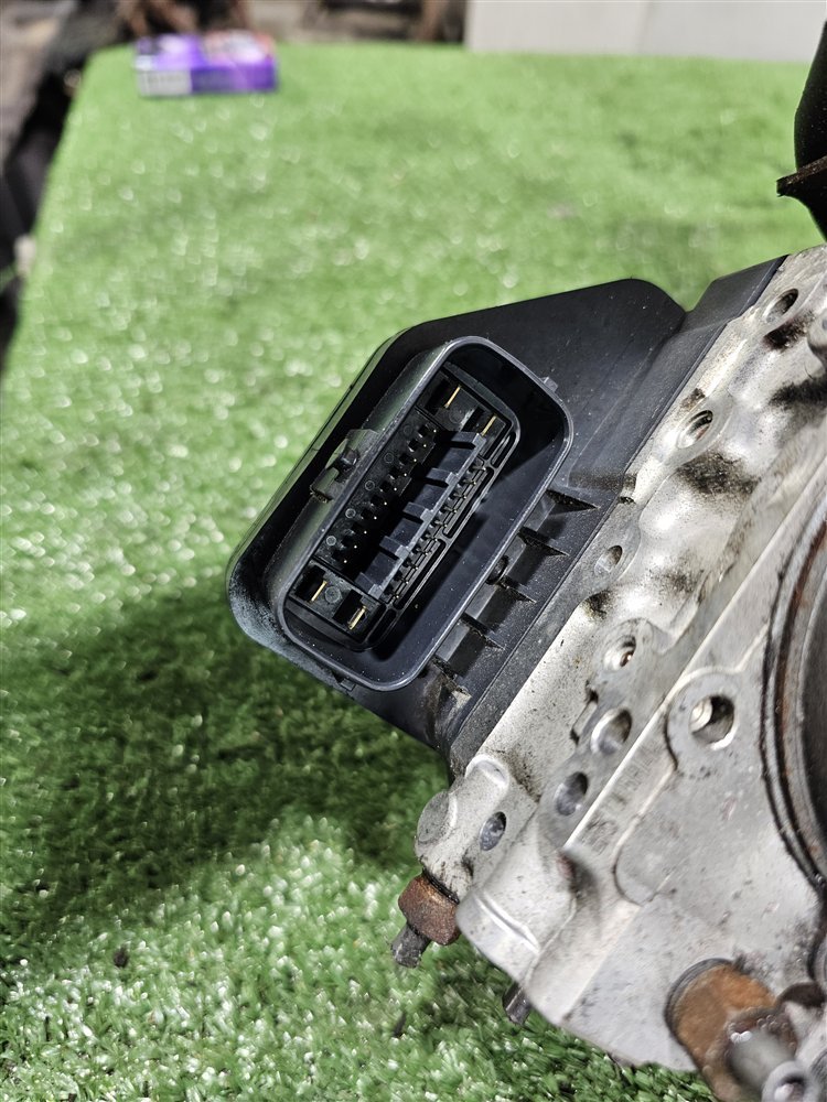 Блок ABS Highlander 2012 GSU45 2GR-FE