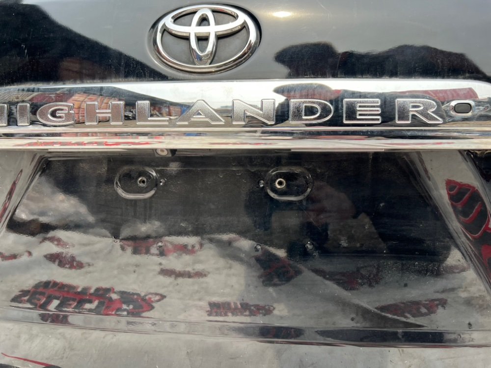 Накладка двери багажника задняя Toyota Highlander 2011 GSU45 2GR-FE 768010e907 контрактная