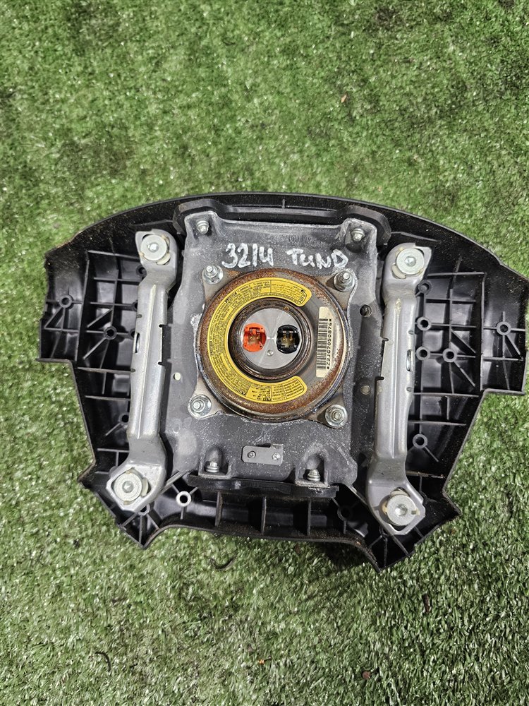 Airbag на руль TUNDRA 2007 USK51 3UR-FE Airbag на руль TUNDRA 2007 USK51 3UR-FE