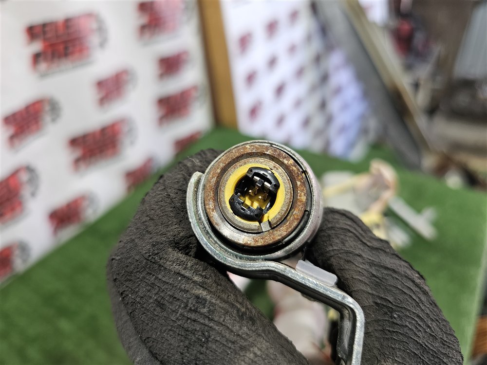 Airbag крыши правый Toyota TUNDRA USK51 3UR-FE