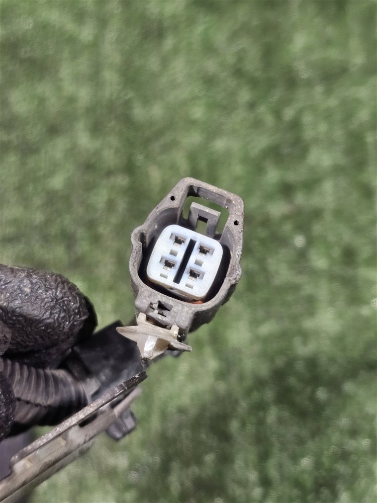 Датчик пневмоподвески передний GX460 2009 URJ150 1UR-FE