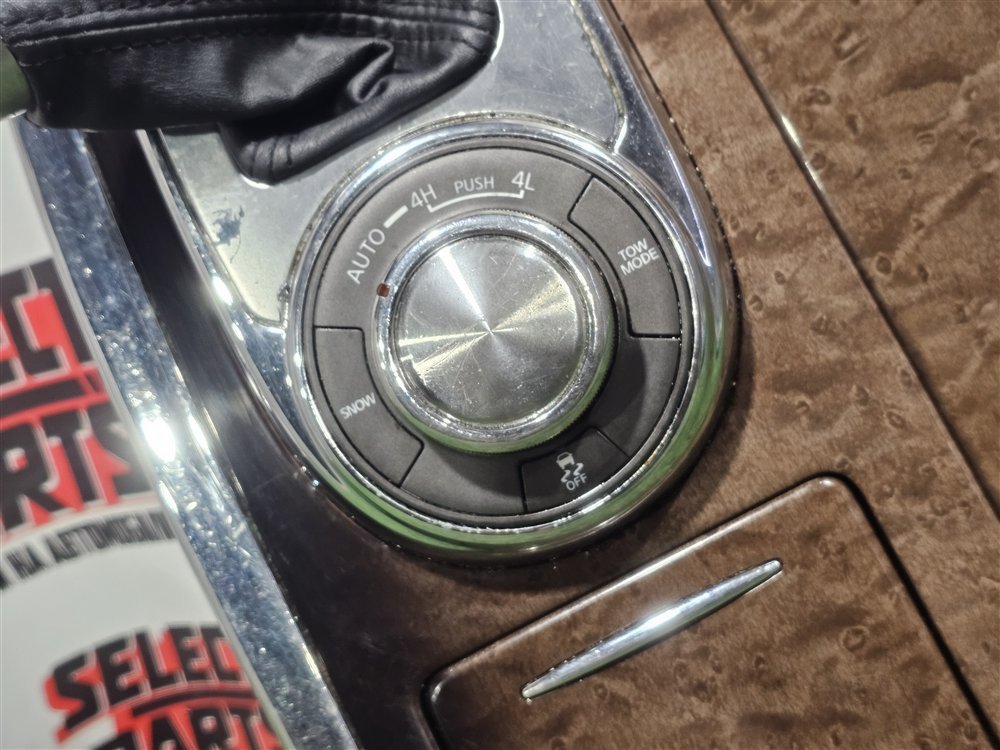 Консоль КПП Qx56 2010 Z62 VK56VD