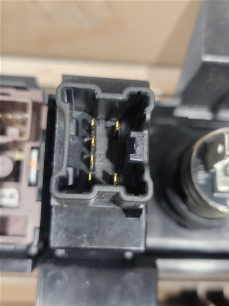 Кнопка подогрева руля Qx56 2010 Z62 VK56VD