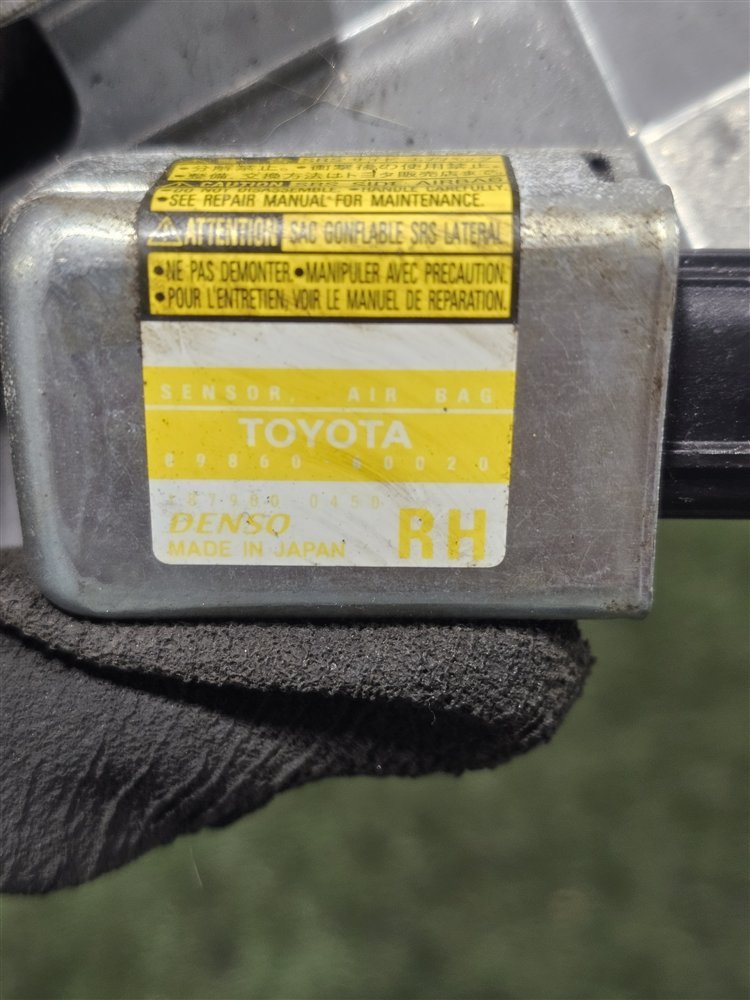Датчик airbag GX470 2006 UZJ120 2UZ-FE