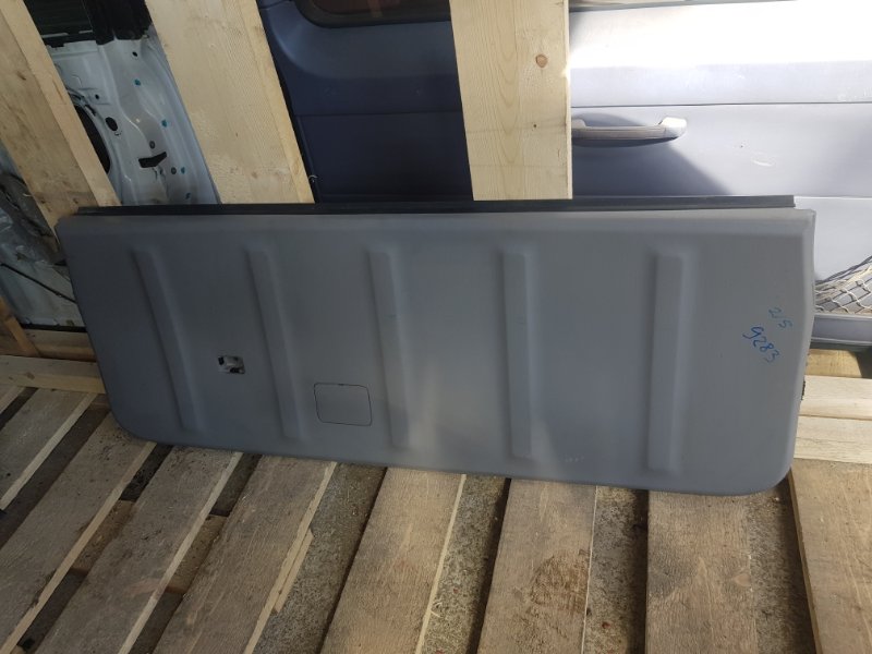 Обшивка двери багажника Toyota Hilux Surf 215
