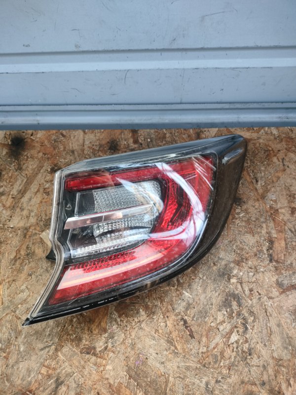 Стоп-сигнал Toyota Corolla ZWE211 2019 правый