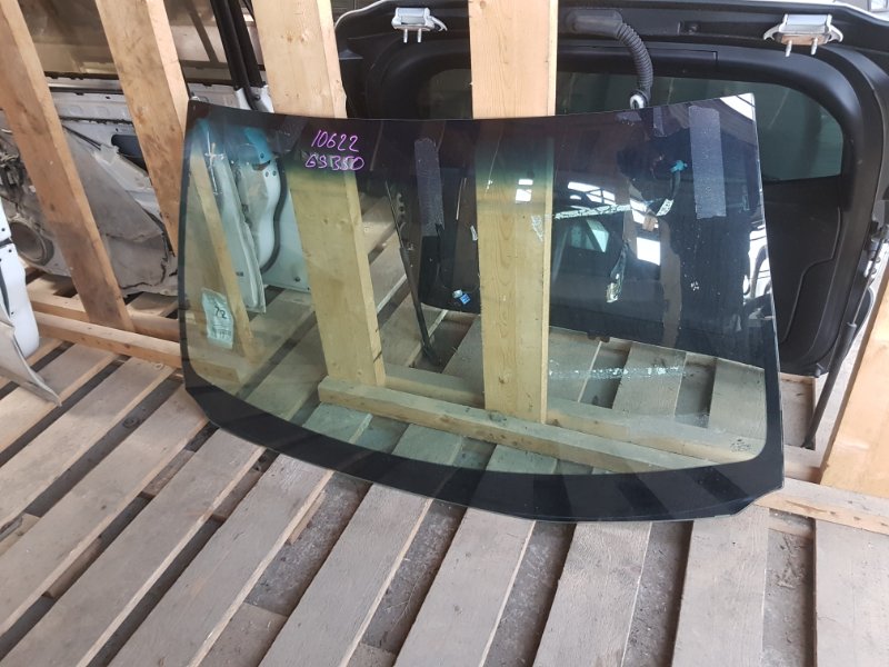 Лобовое стекло Lexus Gs350 GRS191