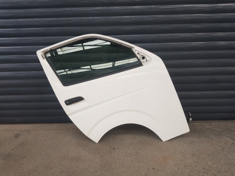 Дверь Toyota Hiace KDH200 2KD FTV передняя правая