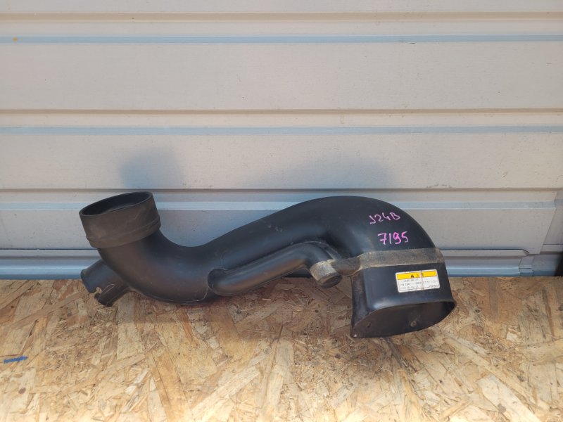 Воздухозаборник suzuki Escudo TDA4W J24B (б/у)