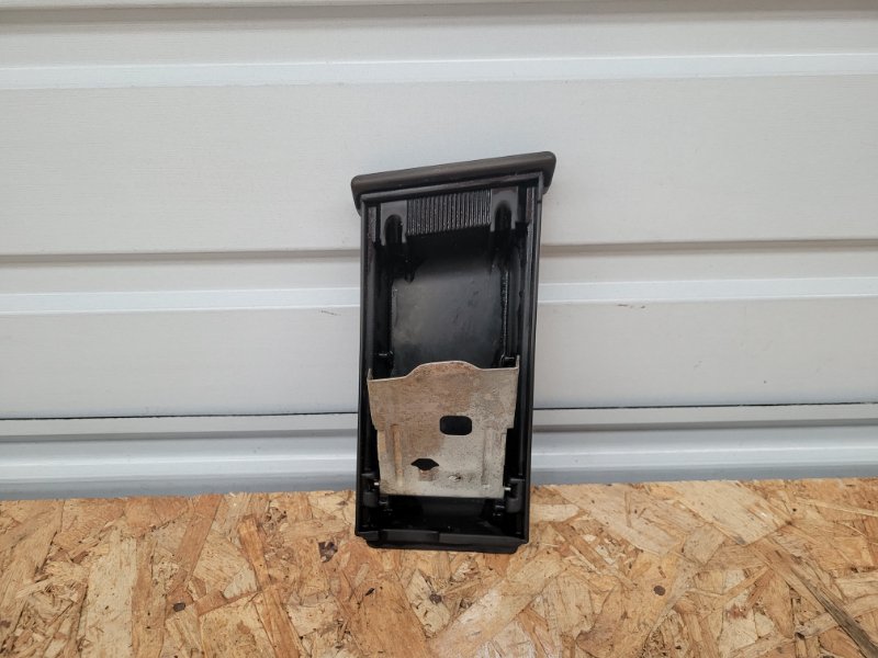 Пепельница Toyota LAND CRUISER HDJ81 1HD-T (б/у)