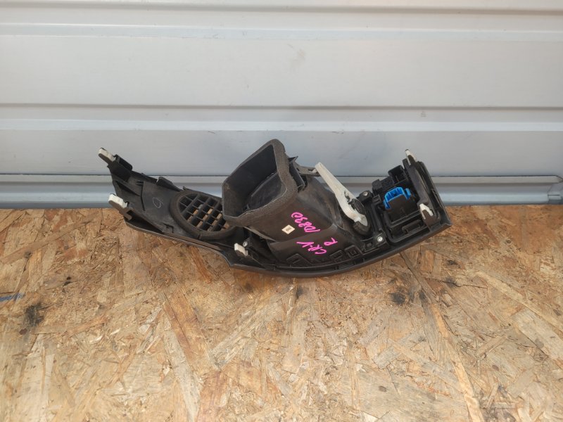 Воздуховод HONDA CR-V RE4 K24A правый (б/у) Воздуховод HONDA CR-V RE4 K24A правый (б/у)