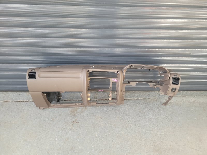 Торпедо toyota LAND CRUISER PRADO RZJ95 3RZ-FE (б/у) Торпедо toyota LAND CRUISER PRADO RZJ95 3RZ-FE (б/у)