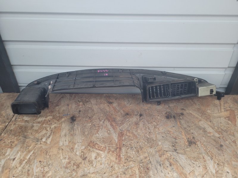 Консоль спидометра toyota LAND CRUISER HDJ81 1HD-T (б/у) Консоль спидометра toyota LAND CRUISER HDJ81 1HD-T (б/у)