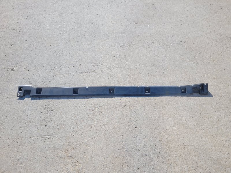 Накладка на порог suzuki Escudo TDA4W J24B левая (б/у)