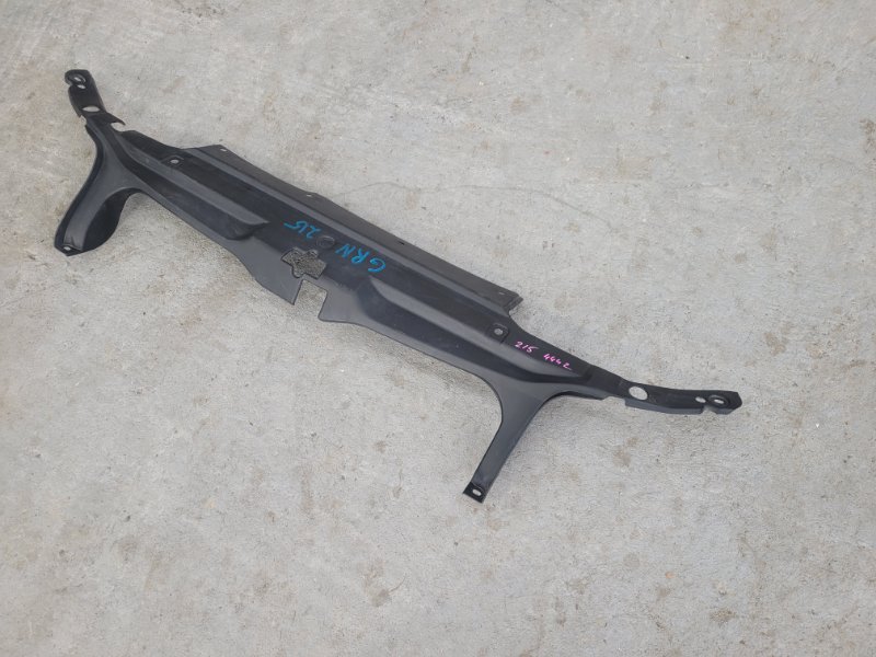 Накладка радиатора toyota HILUX SURF GRN215 1GR (б/у) Накладка радиатора toyota HILUX SURF GRN215 1GR (б/у)