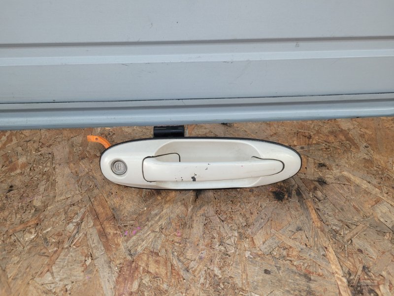 Ручка двери toyota LAND CRUISER UZJ100 2UZ-FE передняя правая (б/у)