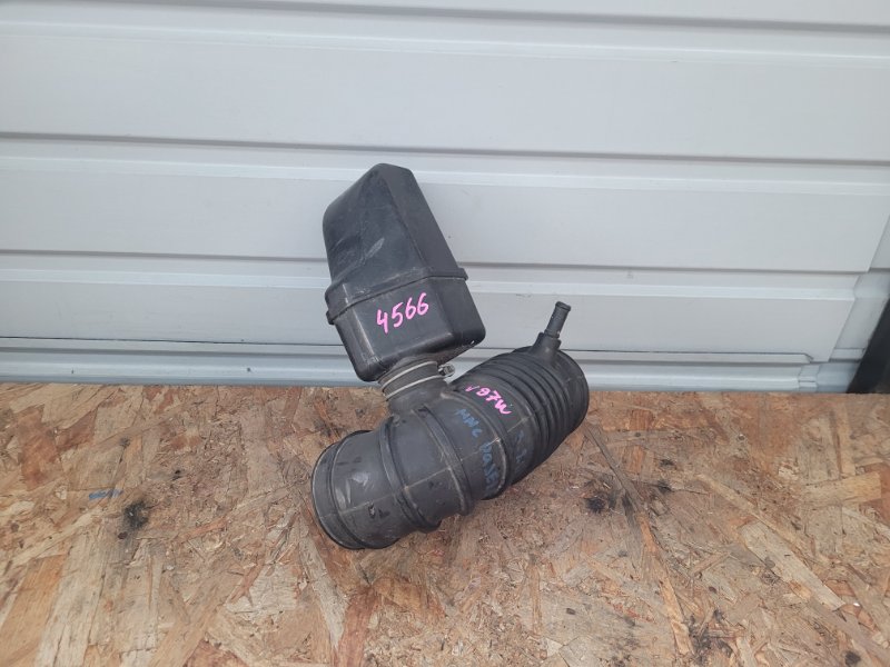 Патрубок воздушного фильтра Mitsubishi PAJERO V97W 6G75 (б/у)