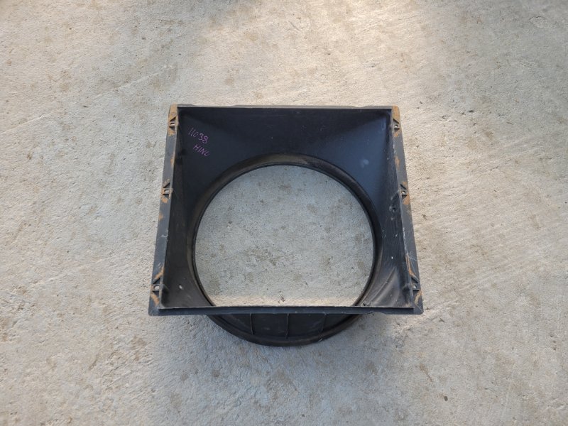 Диффузор радиатора HINO RANGER FD J08C (б/у)