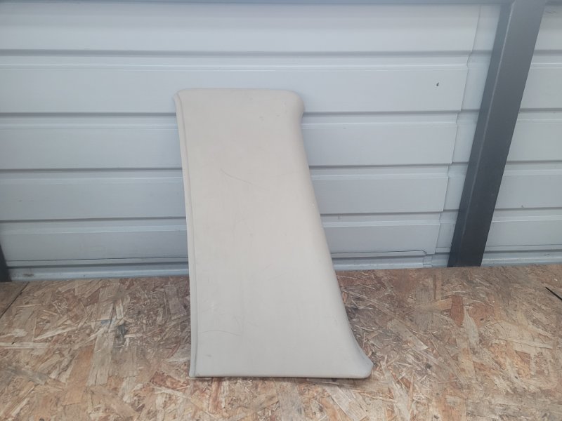 Накладка на стойку кузова toyota LAND CRUISER PRADO LJ78 2LT-E правая (б/у)